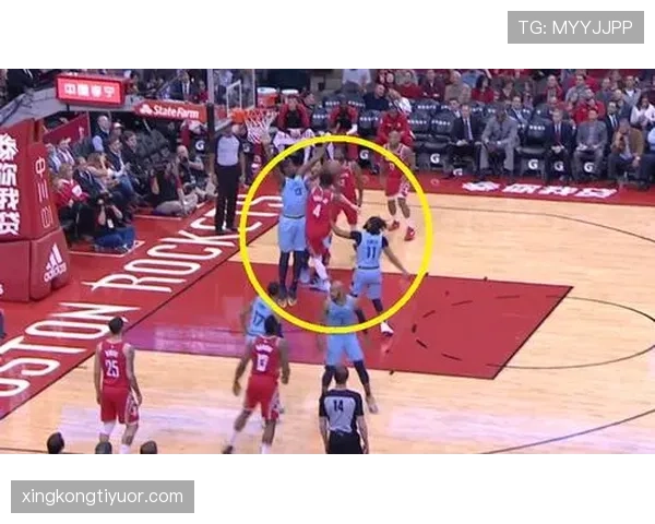 康利无球跑动牵制防线，改变对手防守布局