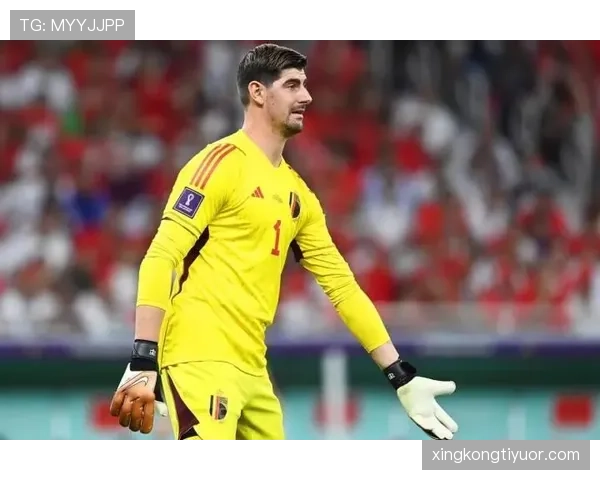 库尔图瓦连续关键战高效出球，门将角色悄然转变