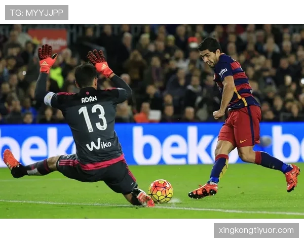 全能9号模板：苏亚雷斯如何重新定义现代中锋